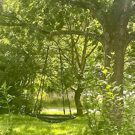 Charming Summer House With Access Hébergement de vacances Asperup